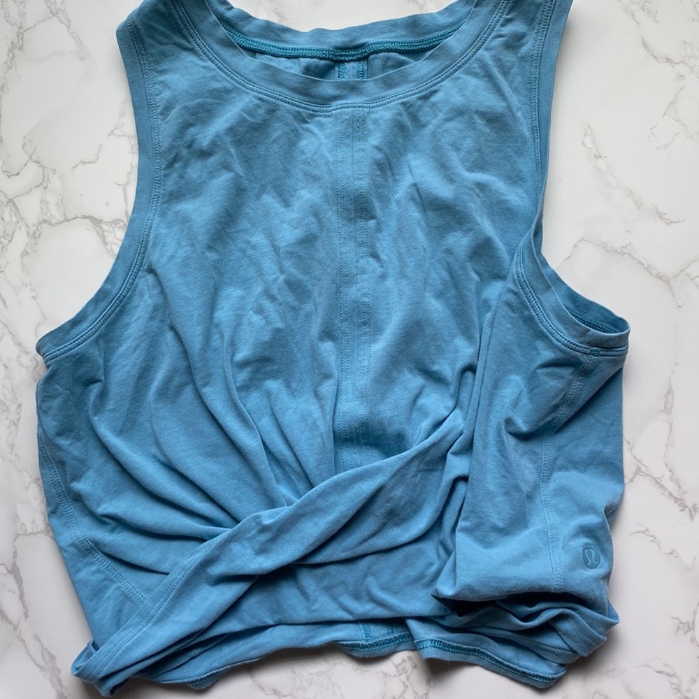 Lululemon tie back shirt size 6